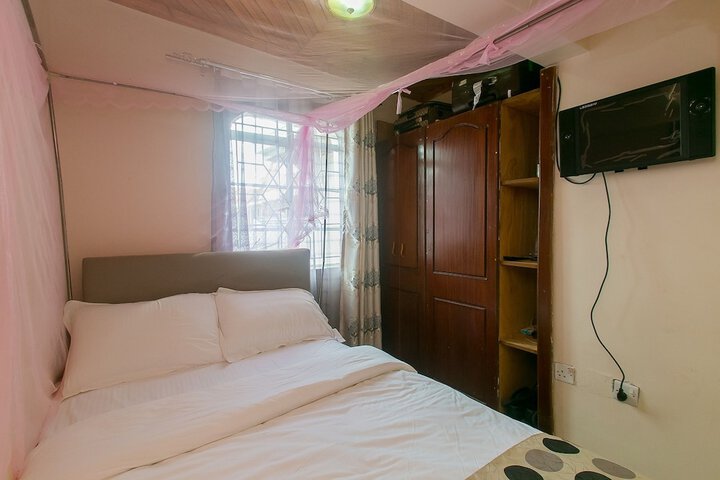 Room 63 of 163
