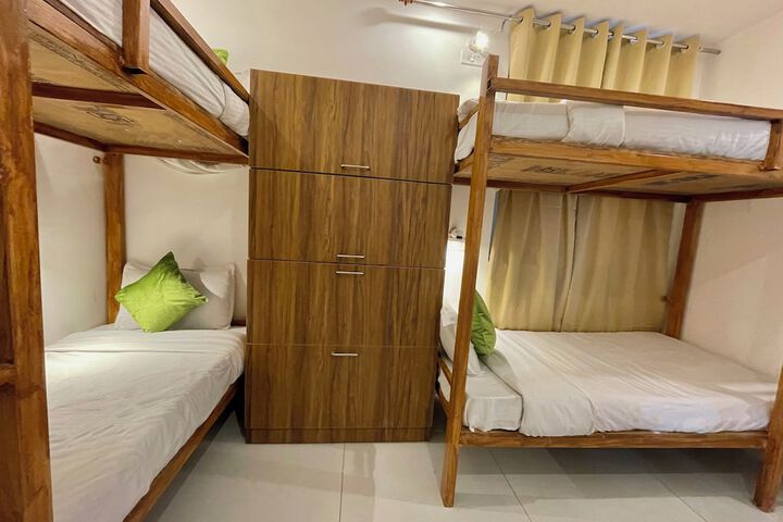 Room 18 of 47
