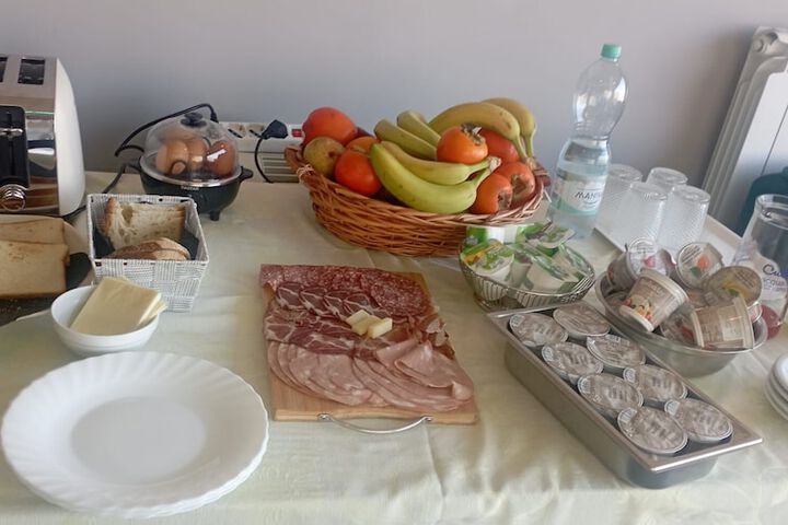 Dining 54 of 64