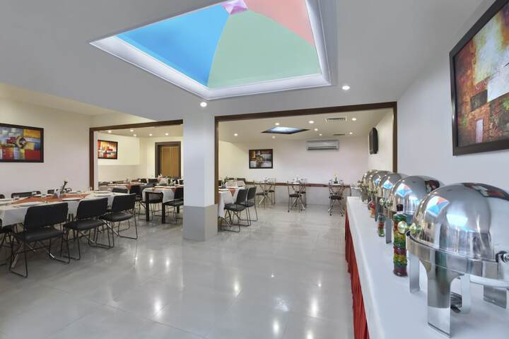 Dining Photos
