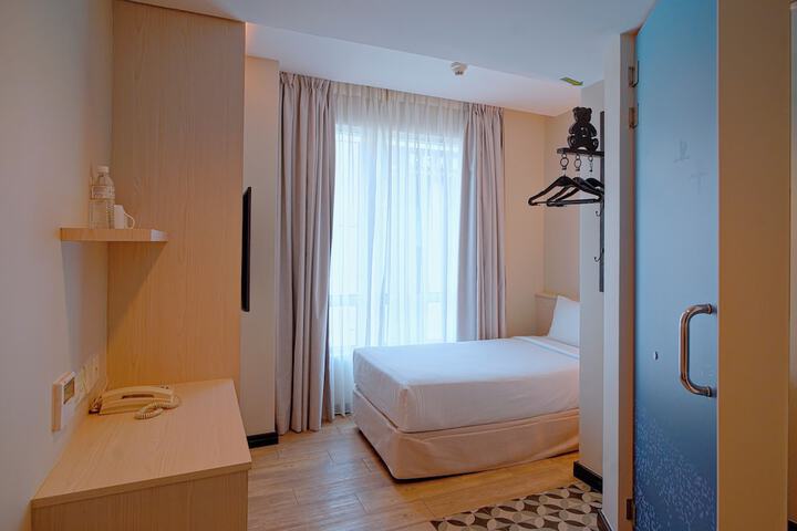 Room 15 of 70