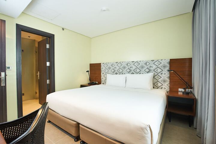 Room 36 of 156