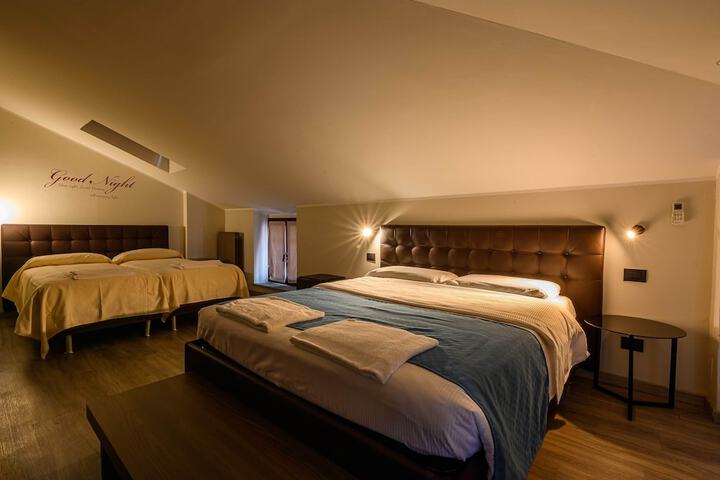 Room 34 of 66