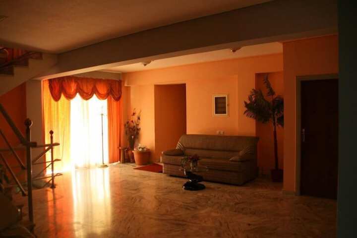 Room 3 of 3