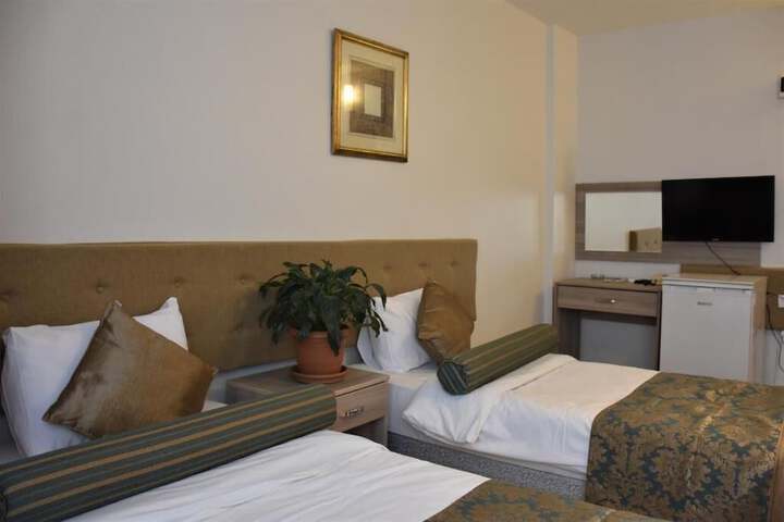 Room 14 of 41
