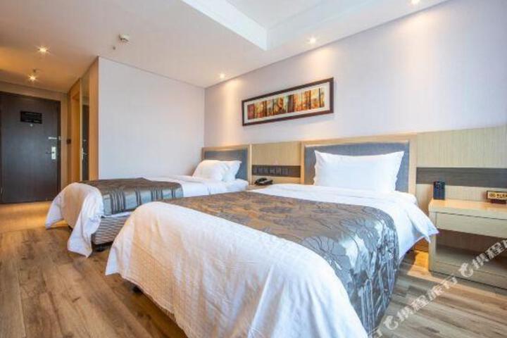 Jinfeng Hotel