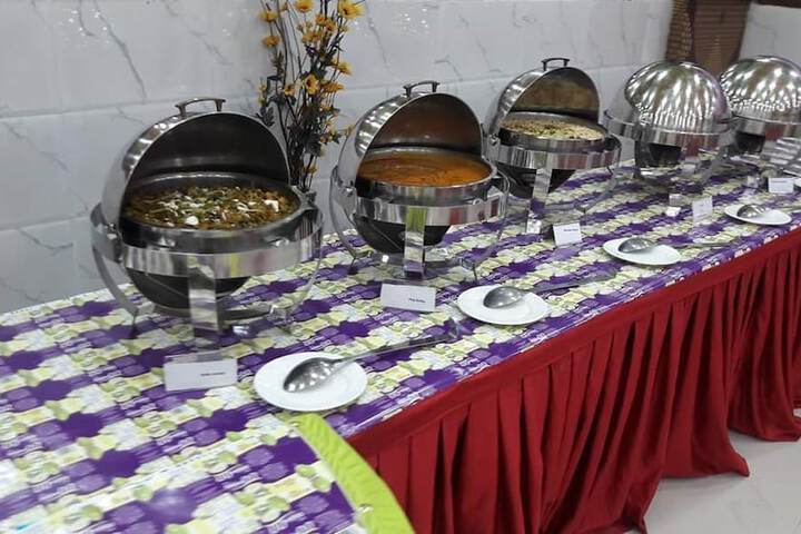 Dining 55 of 77