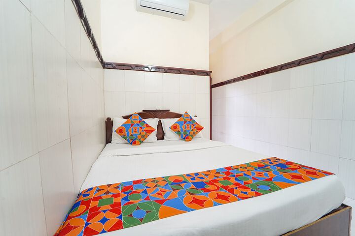 Room 9 of 22