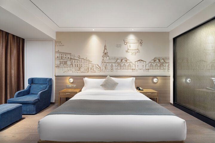 Room 15 of 31