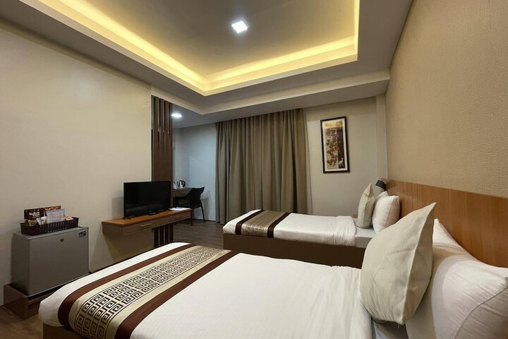 Room 15 of 39