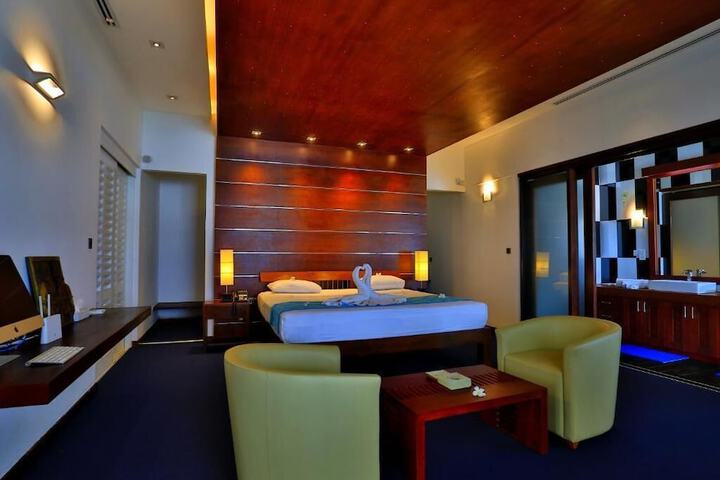 Room 10 of 64