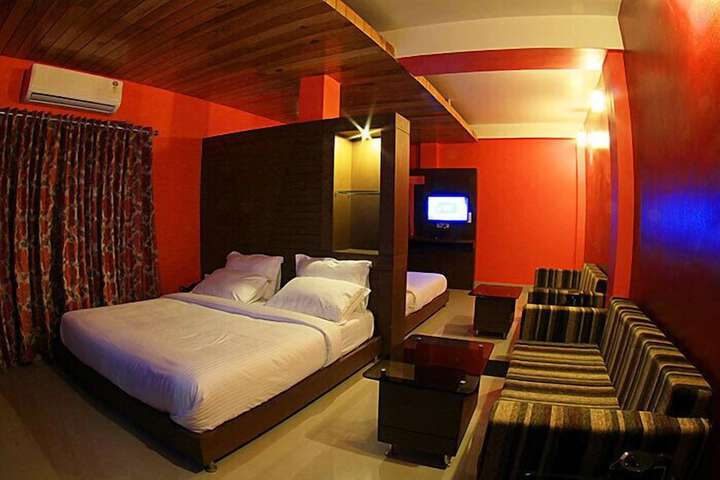 Room 6 of 47