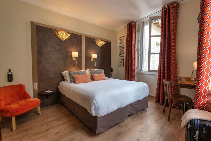 Room 46 of 209