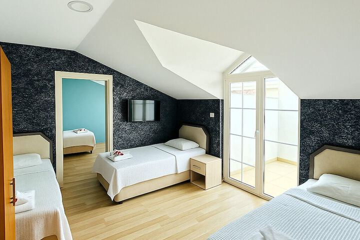 Room 18 of 61