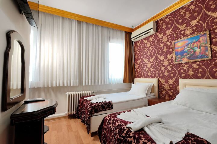 Room 16 of 61