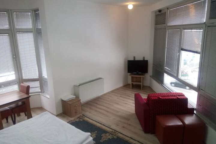 Room 30 of 58