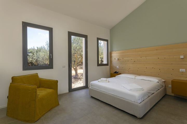 Room 4 of 23
