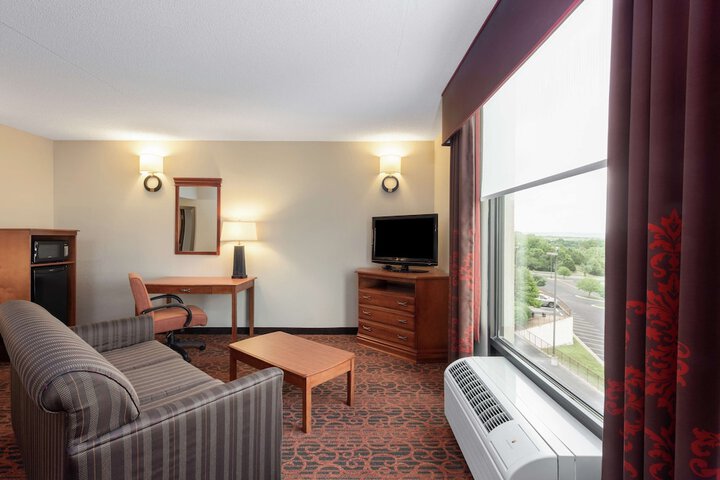 Room 16 of 29