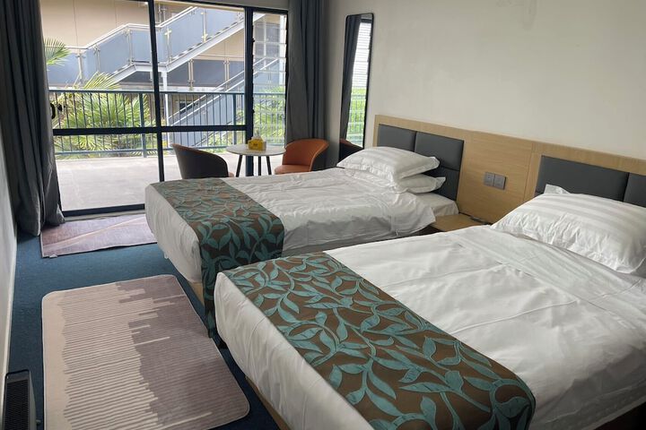 Room 8 of 26