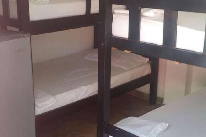 Room 6 of 9
