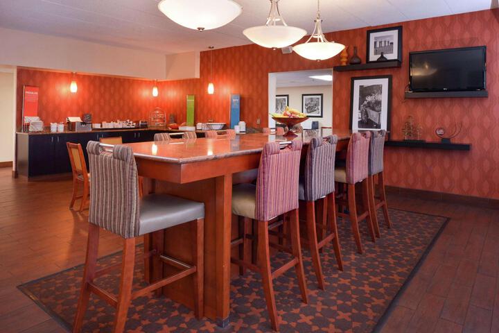 Dining 74 of 139