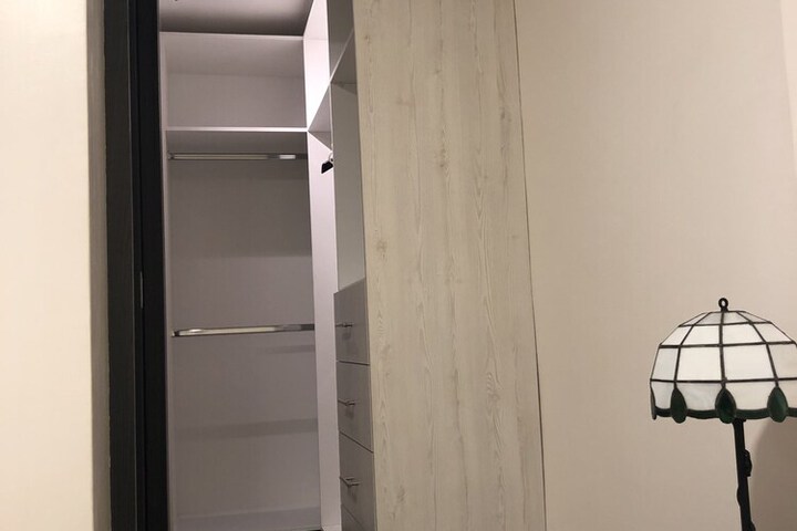 Room 2 of 43