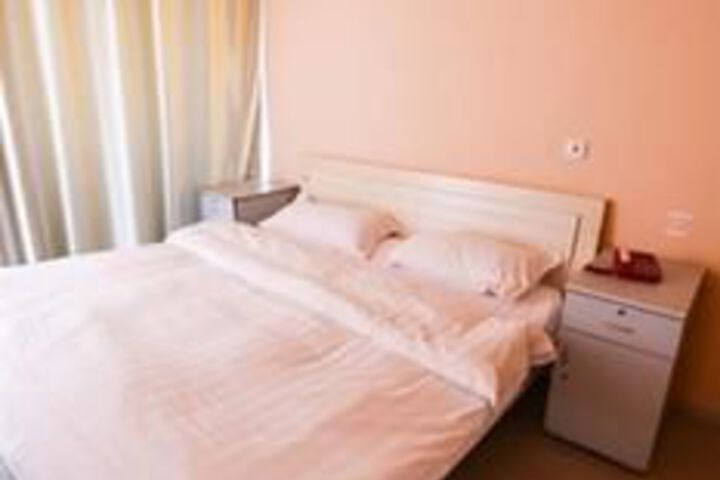 Room 44 of 93