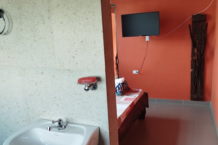 Room 10 of 15