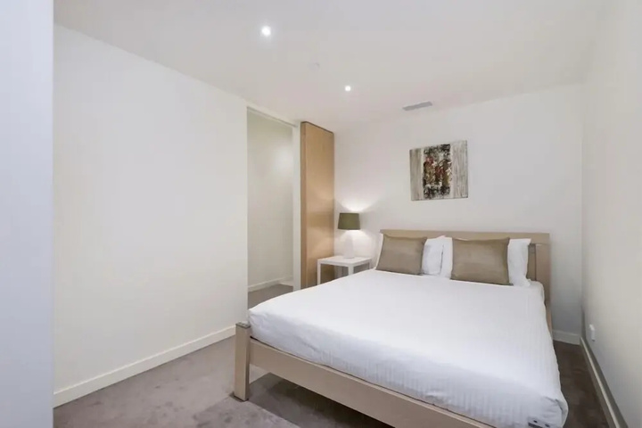 Room 2 of 15