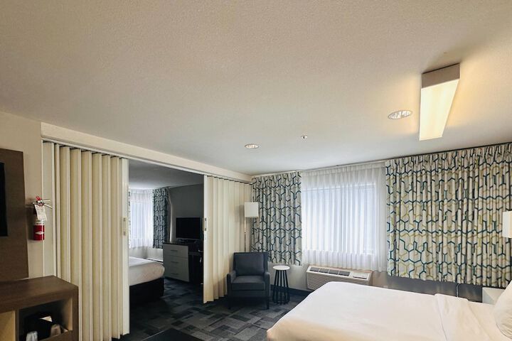 Room 22 of 52