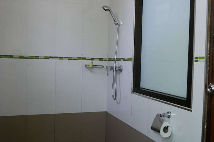 Room 8 of 19