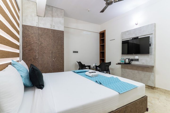 Room 4 of 28