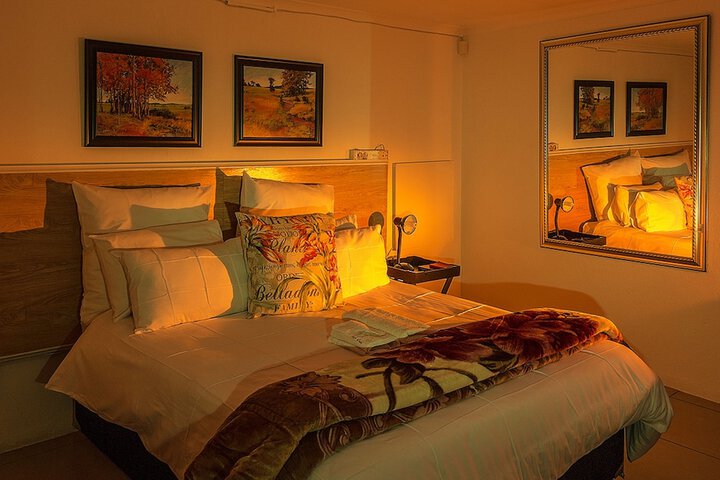 Room 3 of 52