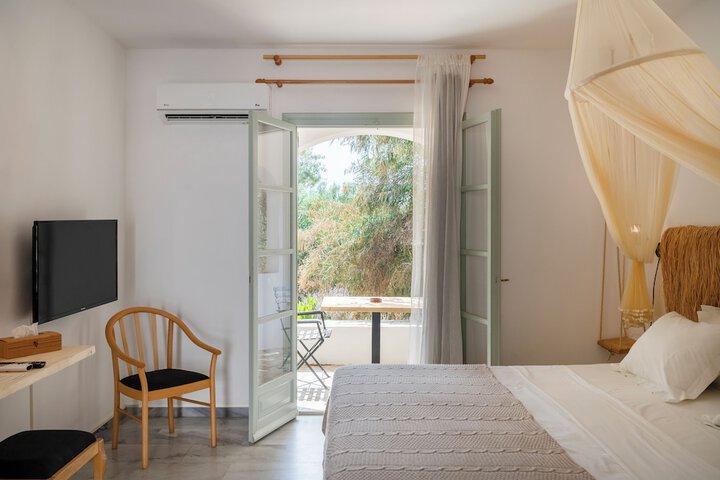 Room 46 of 183