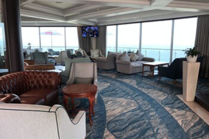 Lounge 8 of 60