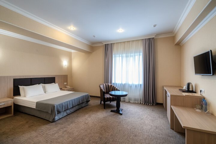 Room 13 of 112