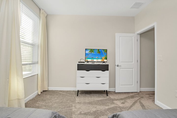 Room 17 of 52