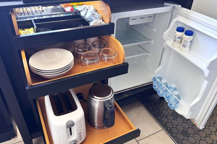 Room amenity