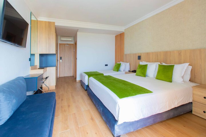 Room 30 of 255