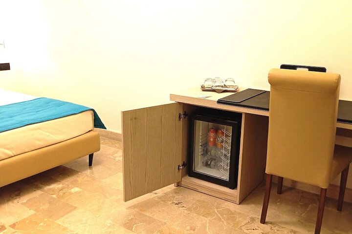 Room 25 of 73