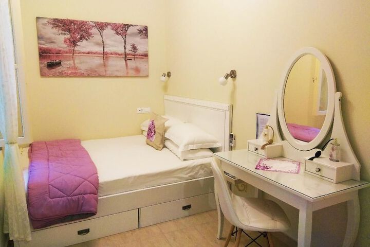 Room 7 of 26