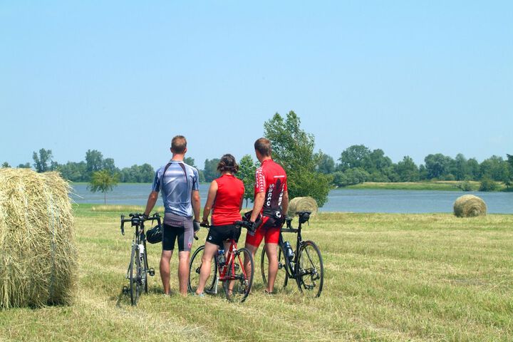 Outdoor Activities 106 of 136