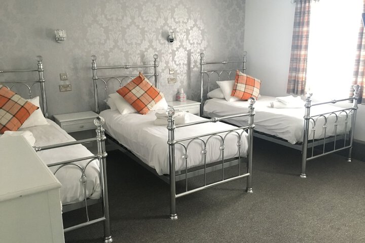 Room 13 of 46