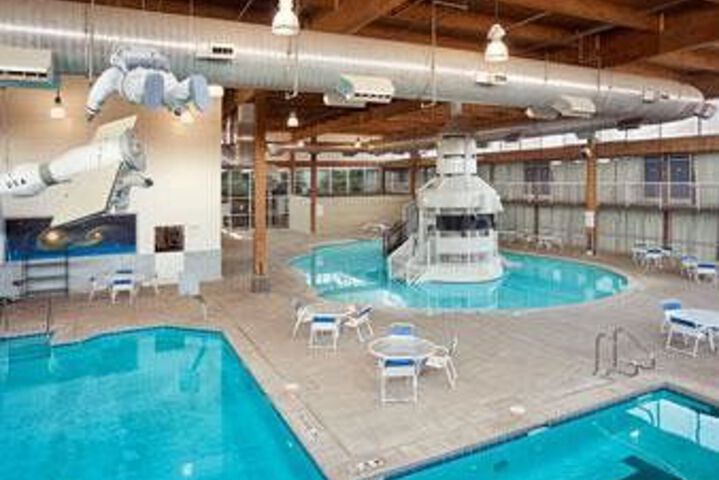 Pool 11 of 16