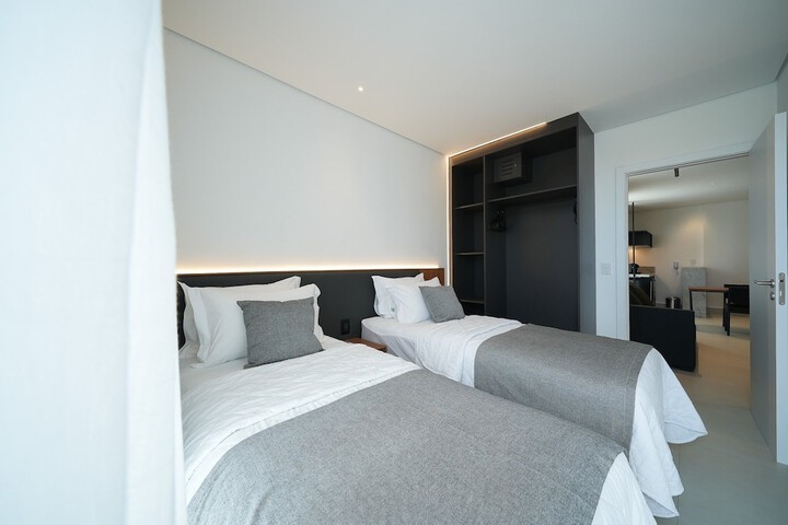Room 11 of 72