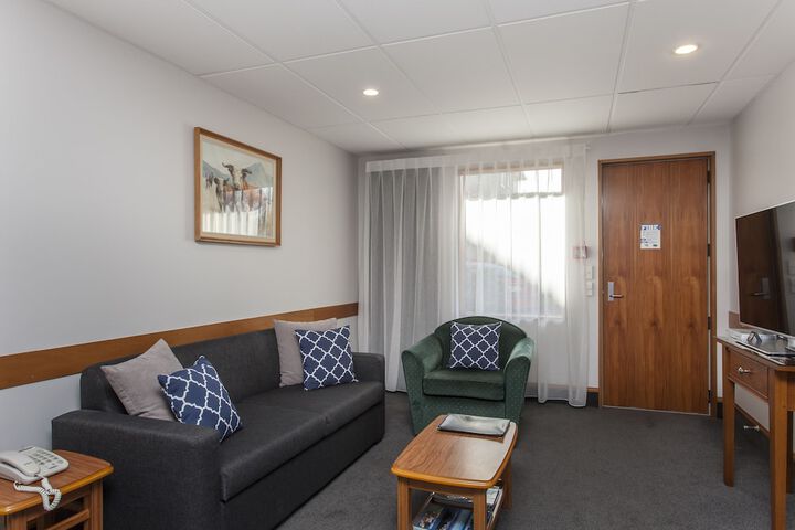 Room 30 of 46