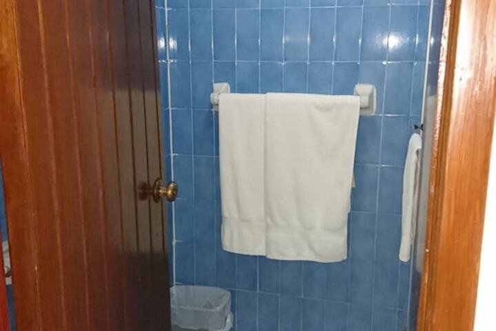 Room 18 of 37