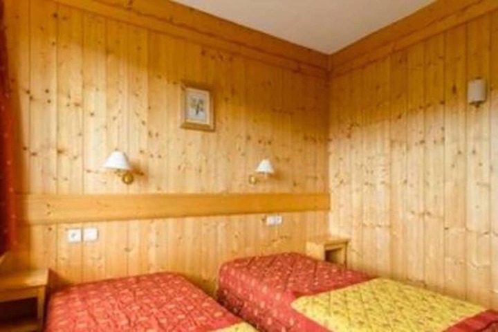 Room 28 of 162