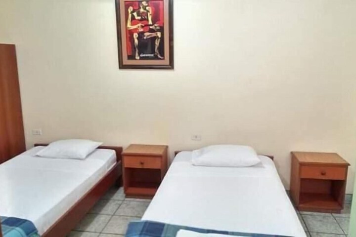 Room 15 of 30