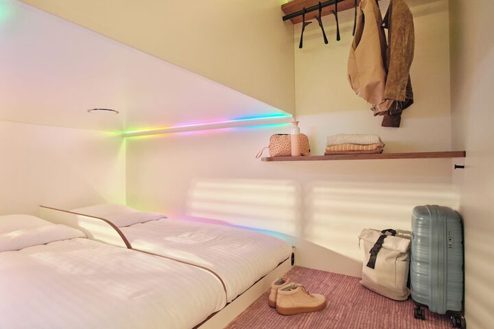 Room 20 of 34